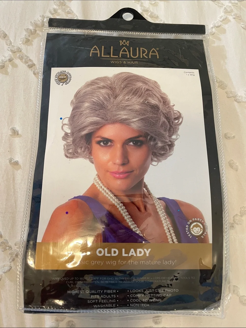 Old Lady Wig Grandma Granny Costume Gray Wigs Queen Elizabeth nwt
